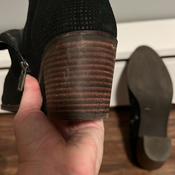 COPY - LUCKY BRAND 🍀 ankle booties - Picture 9 of 11